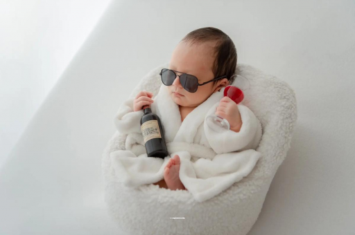 进贤宝宝嘴唇上翘 进贤宝宝嘴唇上翘